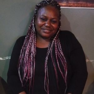 Meet your Posher, Yvette